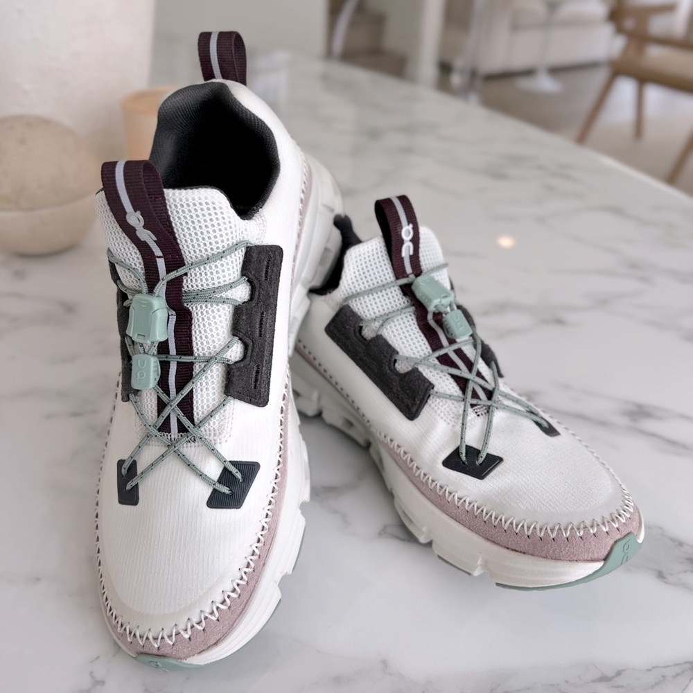 ON CLOUDWAY Sneakers